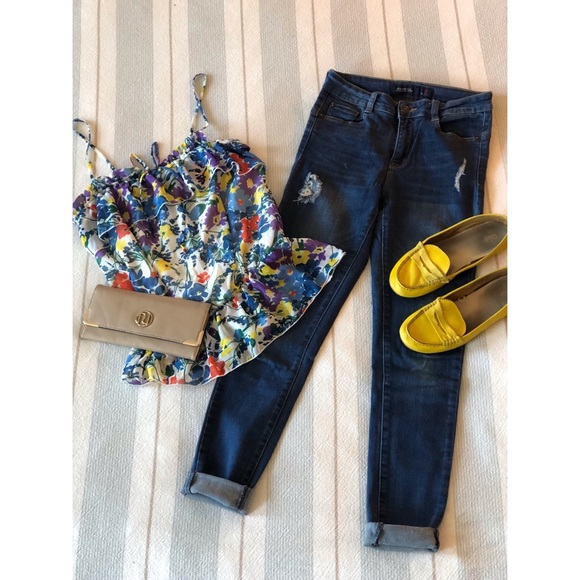 Floral Tank with Ruffle - Picture 2 of 2